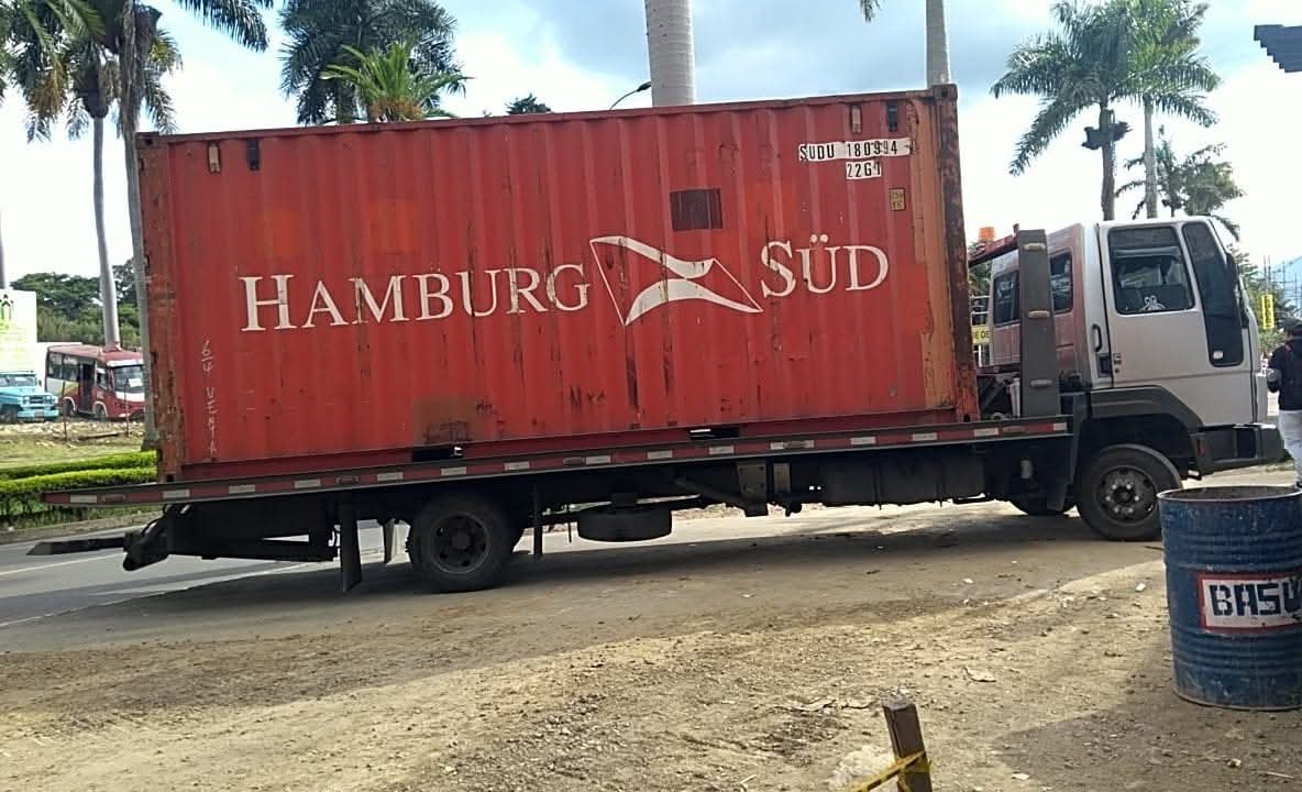 Transporte de contenedor marítimo